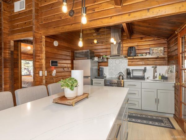 861 Gardner Street, South Lake Tahoe, CA 96150