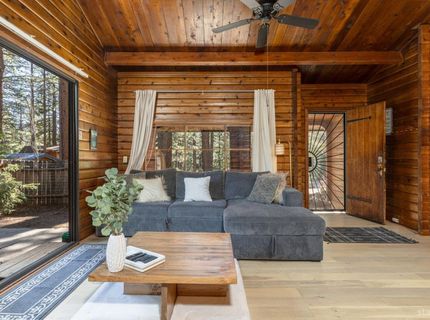 861 Gardner Street, South Lake Tahoe, CA 96150 Photo