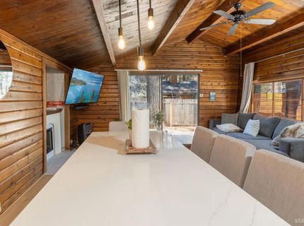 861 Gardner Street, South Lake Tahoe, CA 96150 Photo