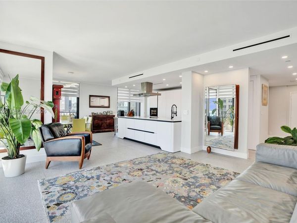 520 Brickell Key Dr , Unit A1015, Miami, FL 33131