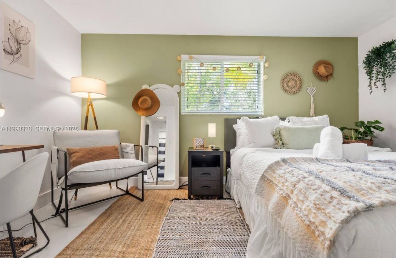 1000 SW 32nd St , Fort Lauderdale, FL 33315 Photo