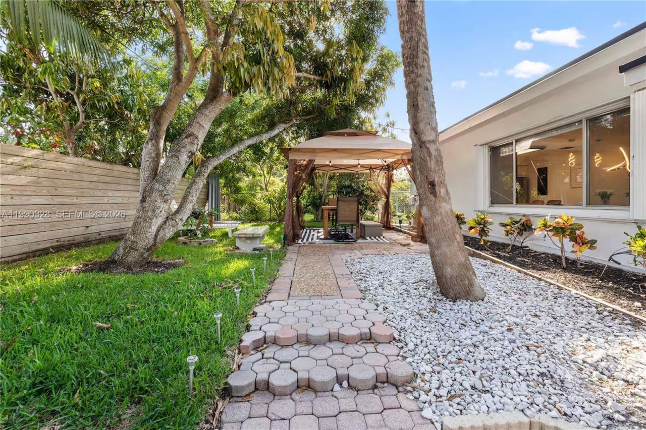 1000 SW 32nd St , Fort Lauderdale, FL 33315 Photo