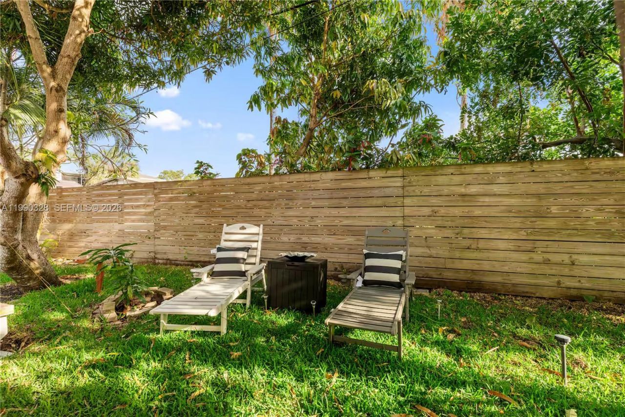 1000 SW 32nd St , Fort Lauderdale, FL 33315 Photo