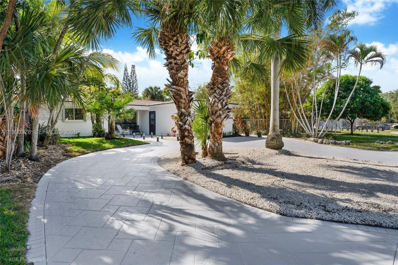 1000 SW 32nd St , Fort Lauderdale, FL 33315 Photo