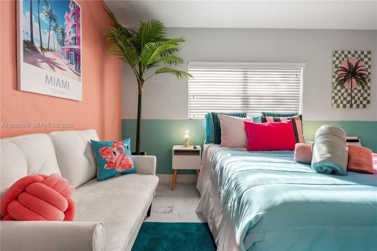 1000 SW 32nd St , Fort Lauderdale, FL 33315 Photo