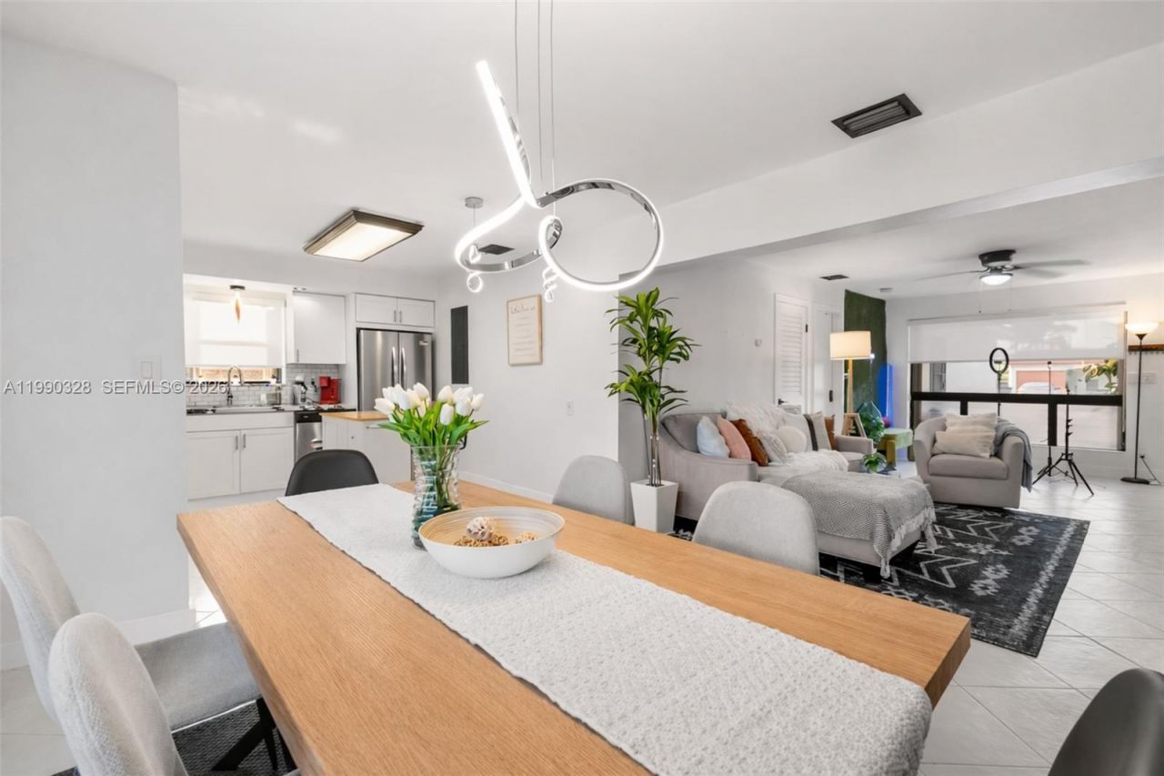 1000 SW 32nd St , Fort Lauderdale, FL 33315 Photo