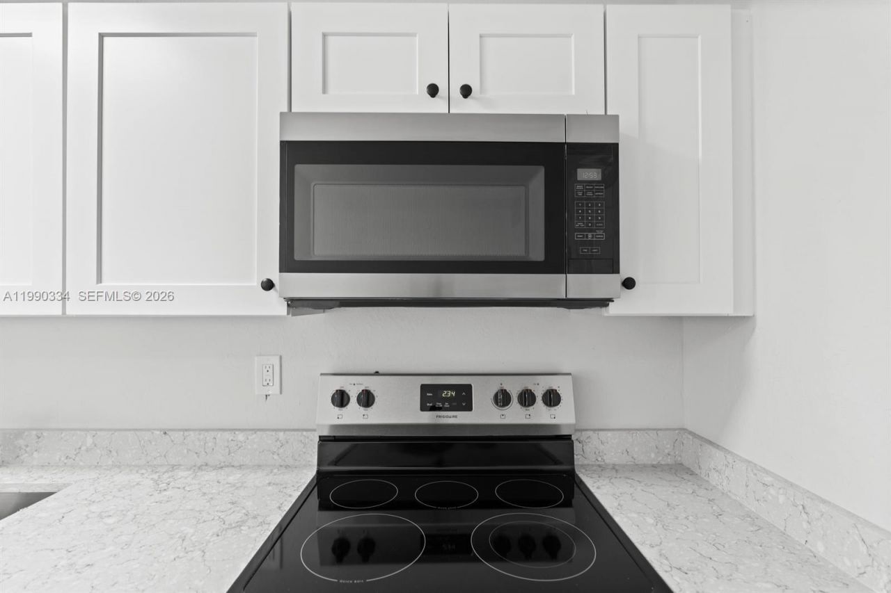 812 32nd St , West Palm Beach, FL 33407 Photo