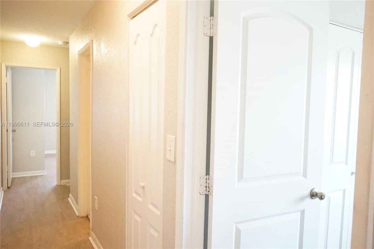 331 NW 82nd Avenue, Unit 1303, Miami, FL 33126 Photo