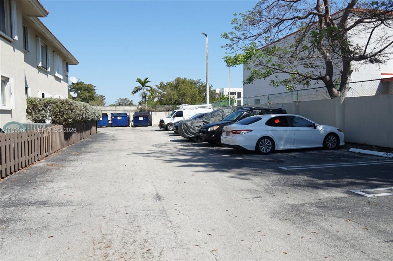 331 NW 82nd Avenue, Unit 1303, Miami, FL 33126 Photo