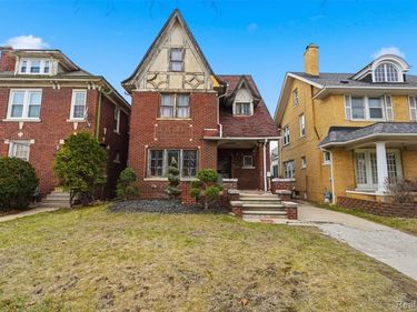 2500 Atkinson Street, Detroit, MI 48206