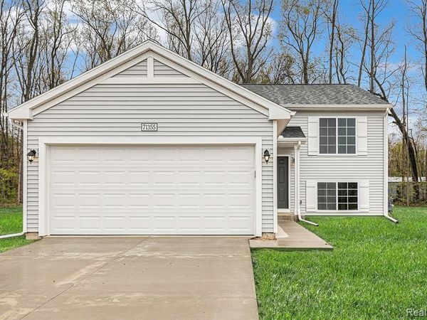 1222 Lockes Street, Marion Twp, MI 48843