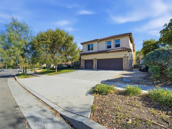 2947 Gilbert Avenue, Corona, CA 92881