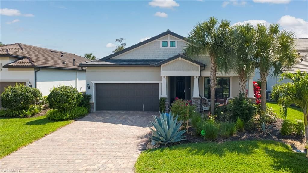 9712 Everglades Dr, Naples, FL 34120 Main Photo