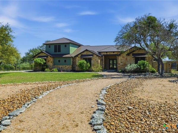 439 Mystic Parkway , Spring Branch, TX 78070