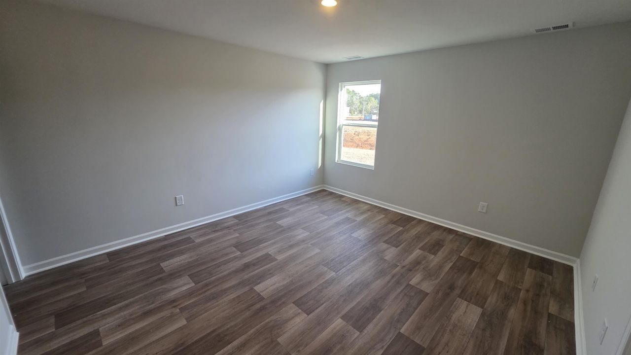 150 Indigo Grove Dr Photo 4