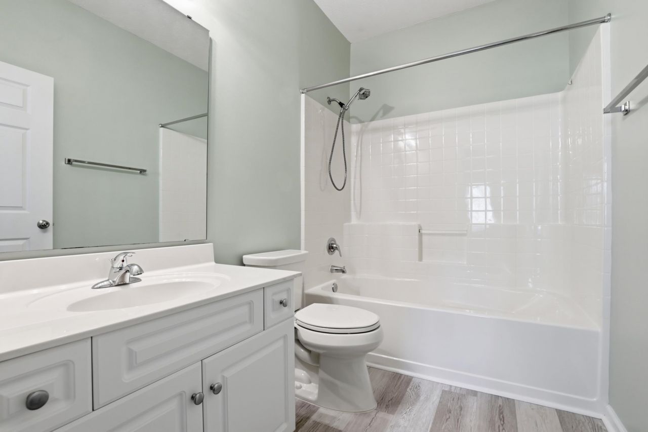 601 Hillside Dr. N Photo 10