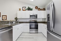 601 Hillside Dr. N photo 4