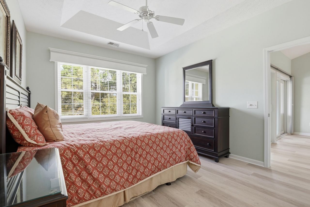 601 Hillside Dr. N Photo 8