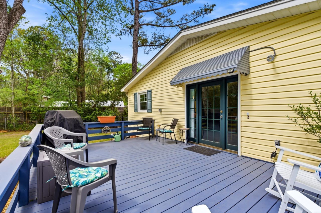 1215 Park Hill Dr. Photo 21