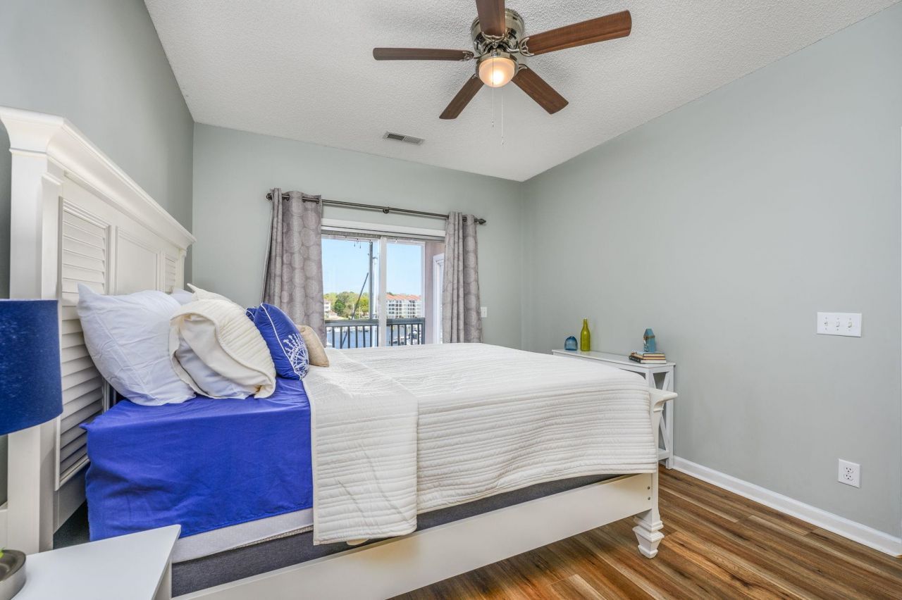 4621 Lightkeepers Way Photo 11