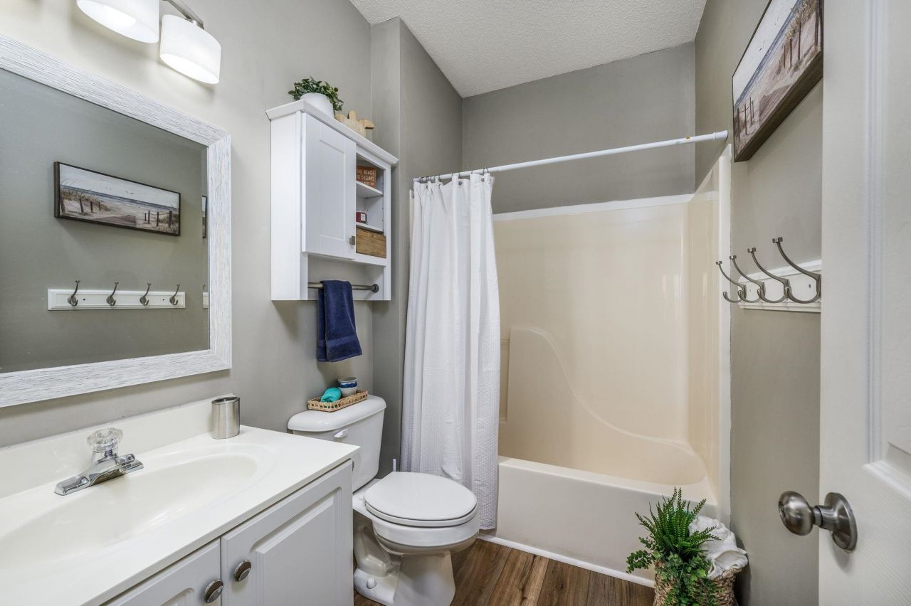 4621 Lightkeepers Way Photo 12