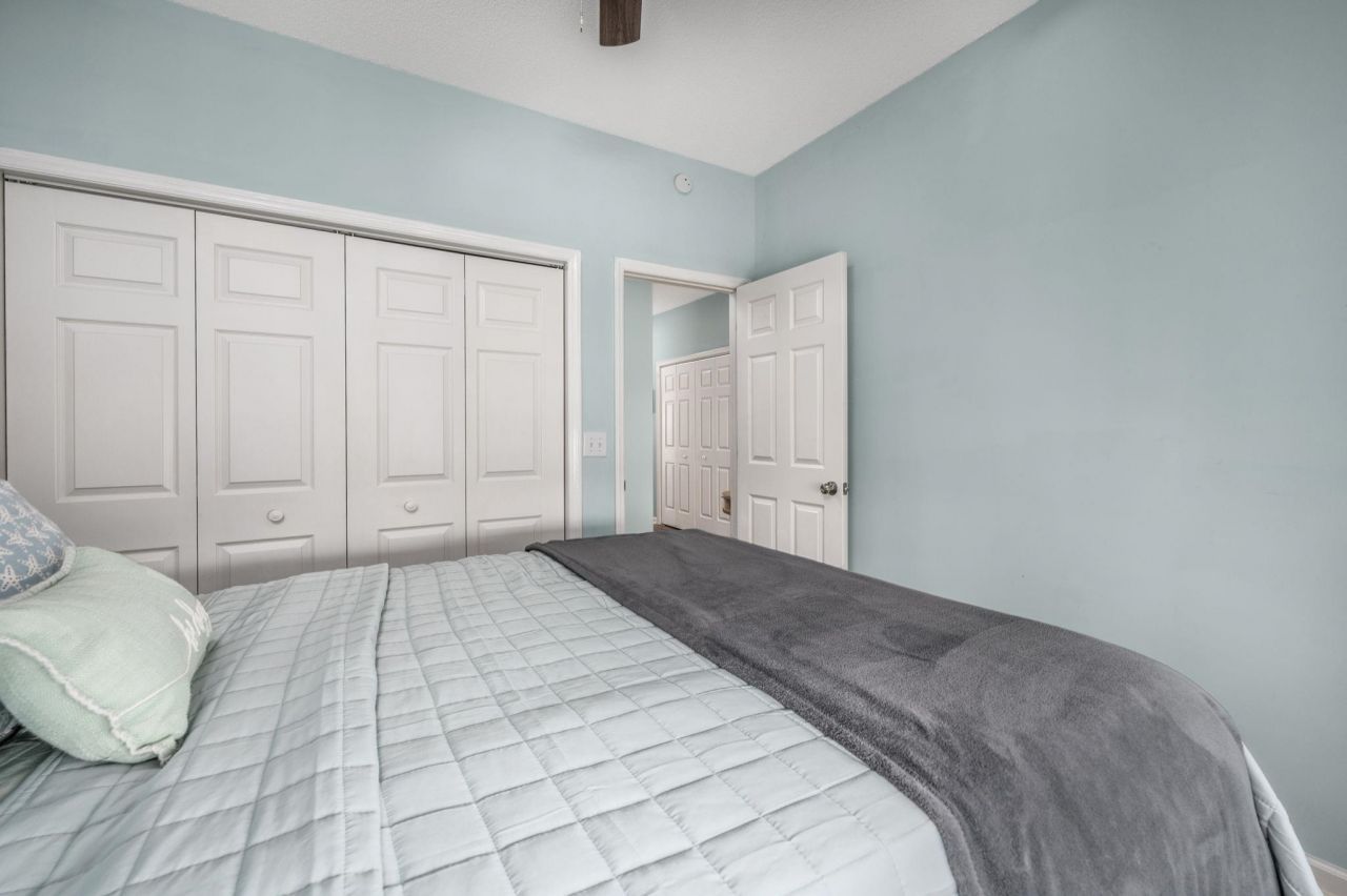 4621 Lightkeepers Way Photo 14