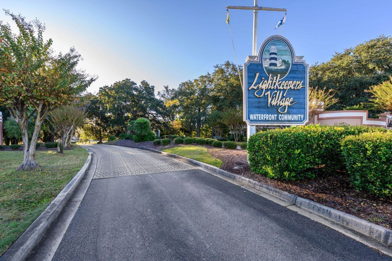 4621 Lightkeepers Way Photo 36