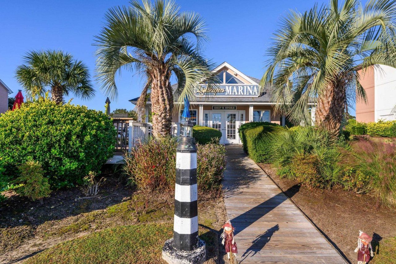 4621 Lightkeepers Way Photo 45