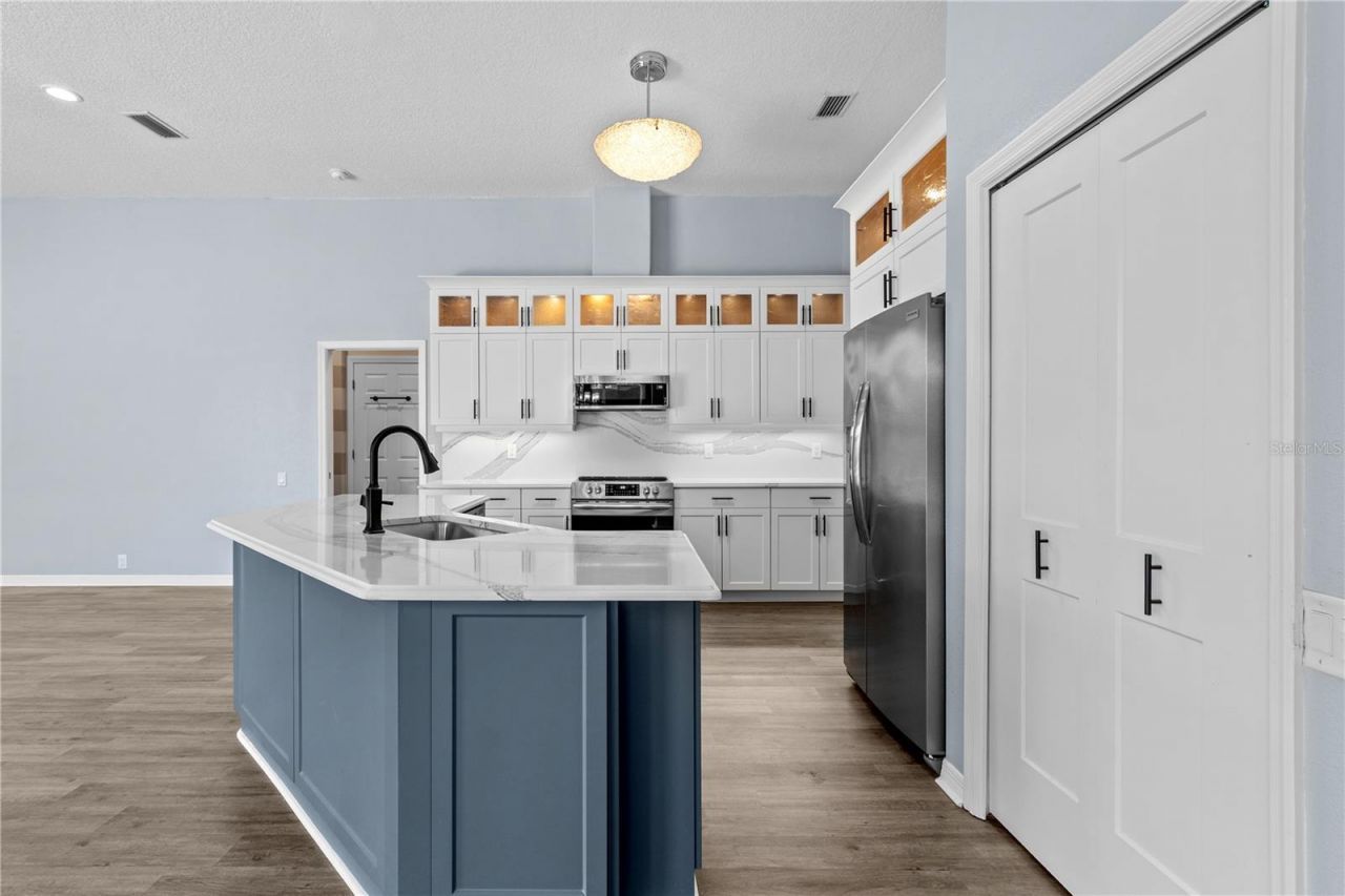 7114 River Club Boulevard, Bradenton, FL 34202 Photo