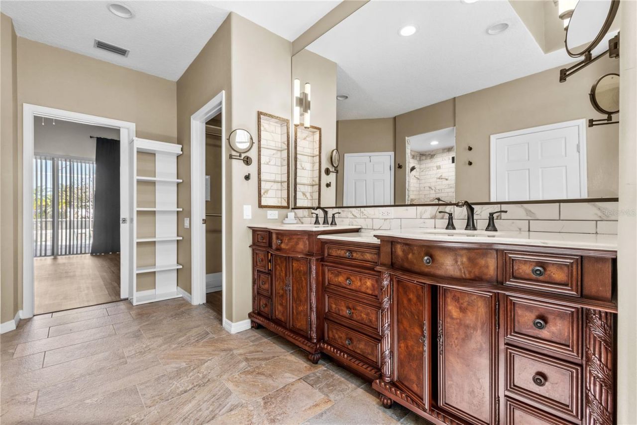 7114 River Club Boulevard, Bradenton, FL 34202 Photo