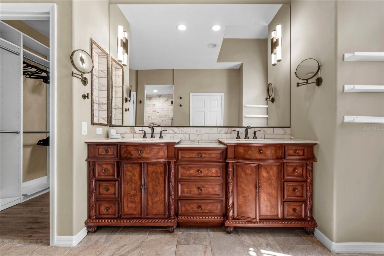 7114 River Club Boulevard, Bradenton, FL 34202 Photo