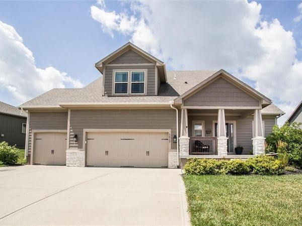 1612 March Lane, Raymore, MO 64083