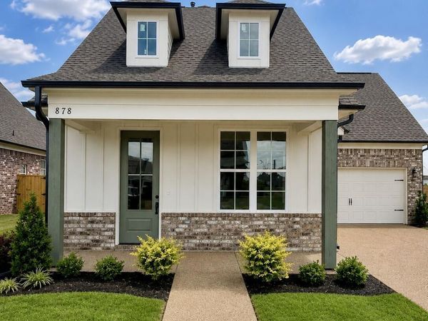878 Coahoma Court, Nesbit, MS 38651