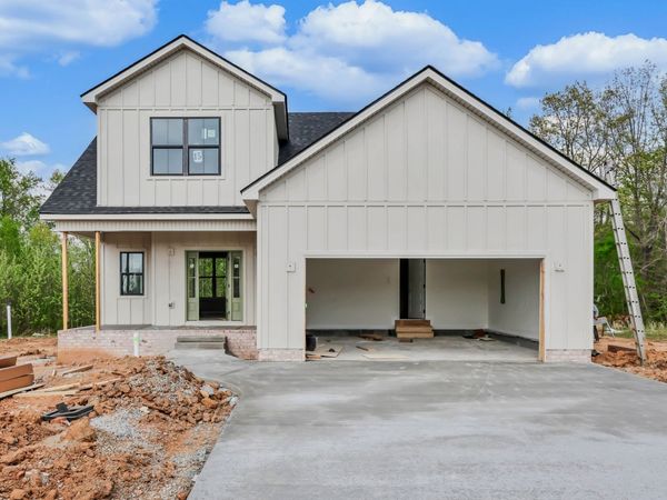 357 Chase Dr, Clarksville, TN 37043