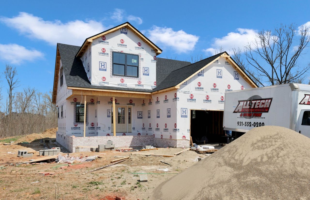 357 Chase Dr, Clarksville, TN 37043 Main Photo