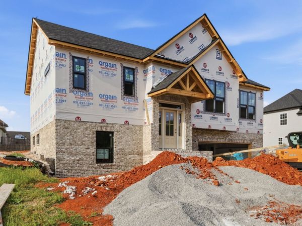 255 Bellshire Dr, Clarksville, TN 37043