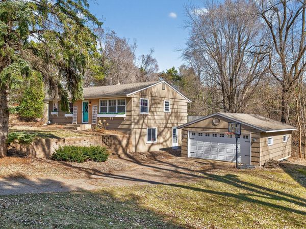 9091 W Staring Lane, Eden Prairie, MN 55347