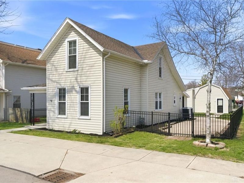 16 E North Street, Cedarville, OH 45314 Photo 3