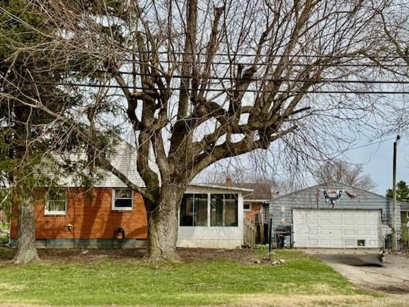 4733 Curtis Drive, Springfield, OH 45503 Photo 3