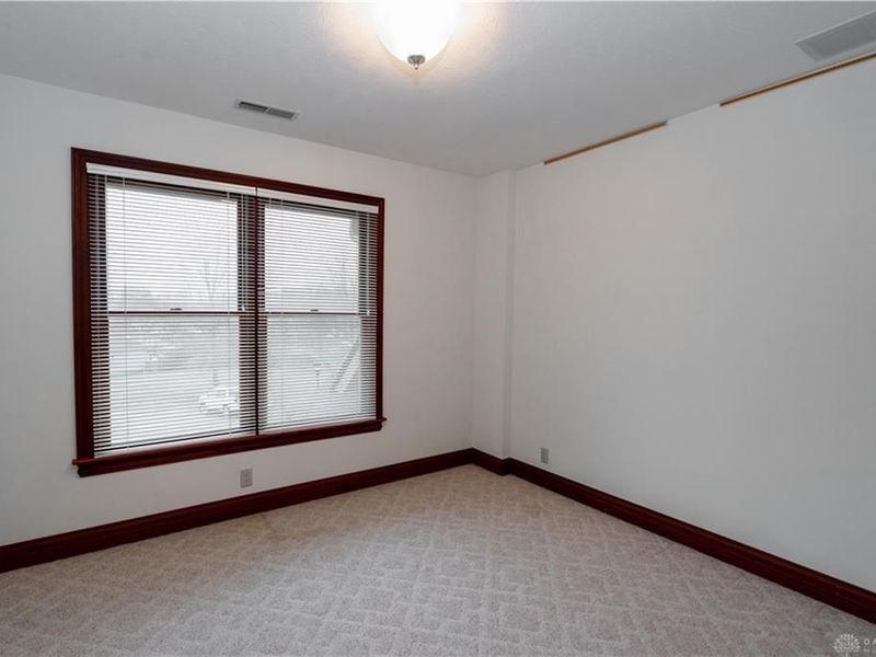 2442 Greystone Lane, Springfield, OH 45503 Photo 36