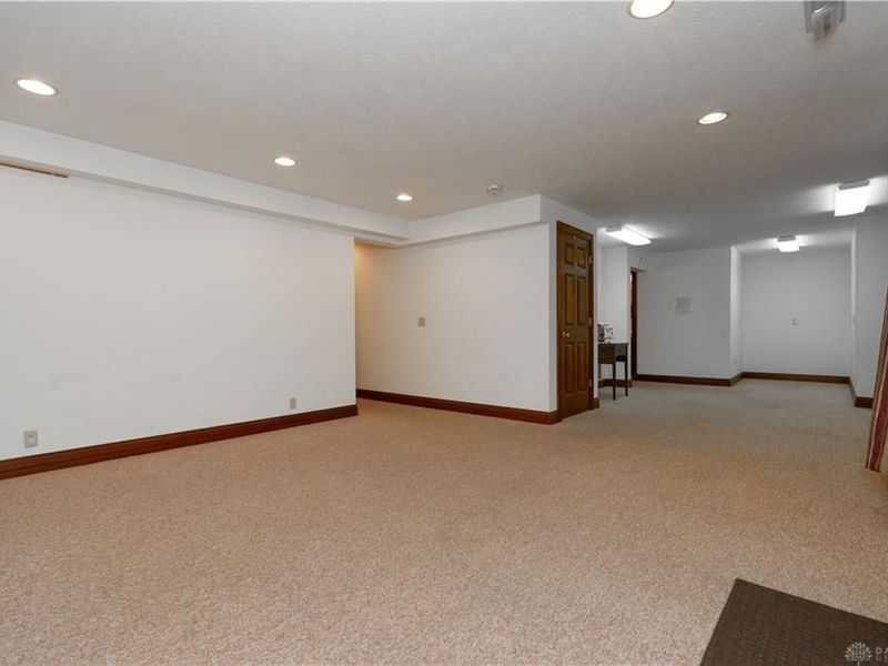 2442 Greystone Lane, Springfield, OH 45503 Photo 46