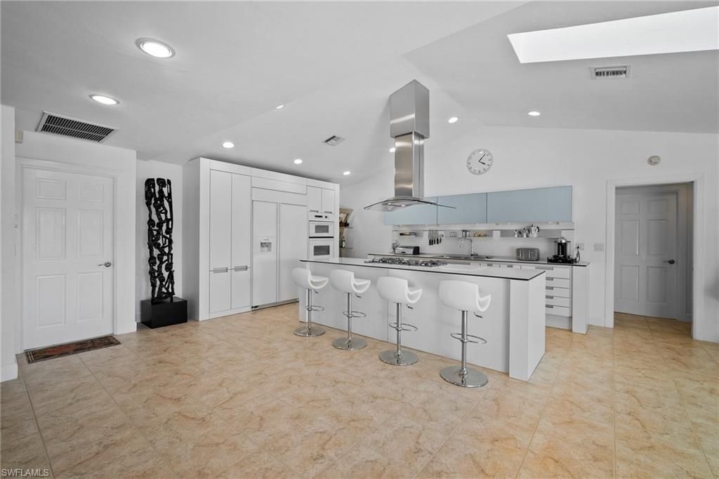 319 Pirates Bight , Naples, FL 34103 Photo