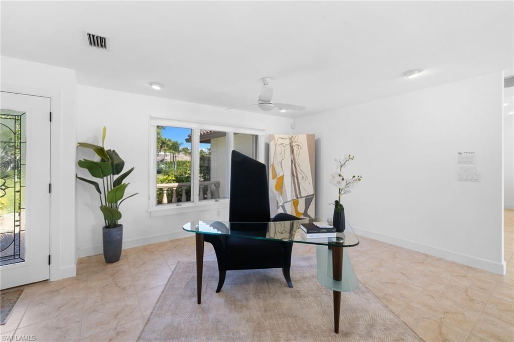 319 Pirates Bight, Naples, FL 34103 Photo