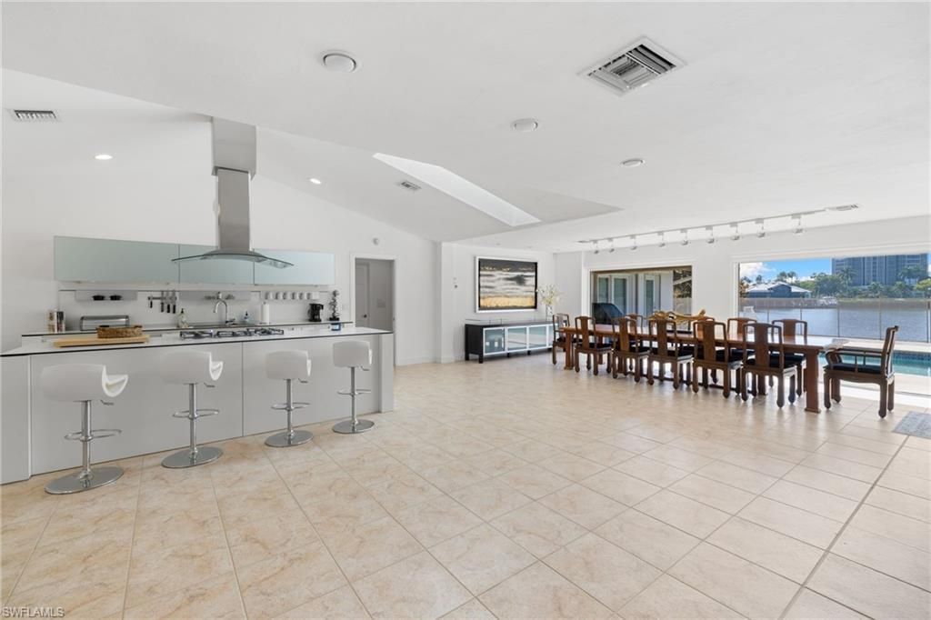 319 Pirates Bight , Naples, FL 34103 Photo