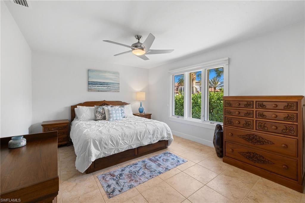 319 Pirates Bight , Naples, FL 34103 Photo