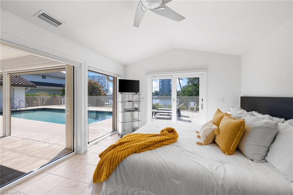 319 Pirates Bight, Naples, FL 34103 Photo