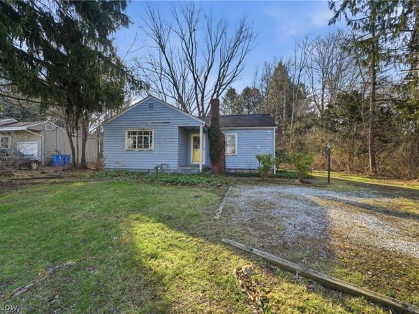 1016 Riverside Drive, Painesville, OH 44077