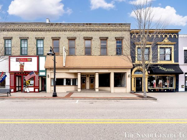 224 Washington Avenue, Grand Haven, MI 49417