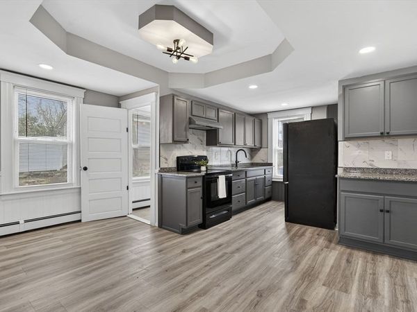22 Maple St, Templeton, MA 01436