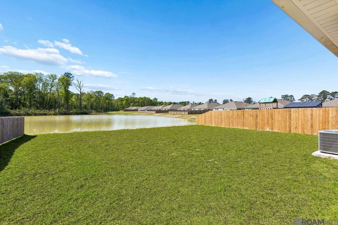35320 Grovemont Dr, Denham Springs, LA 70706 Main Photo
